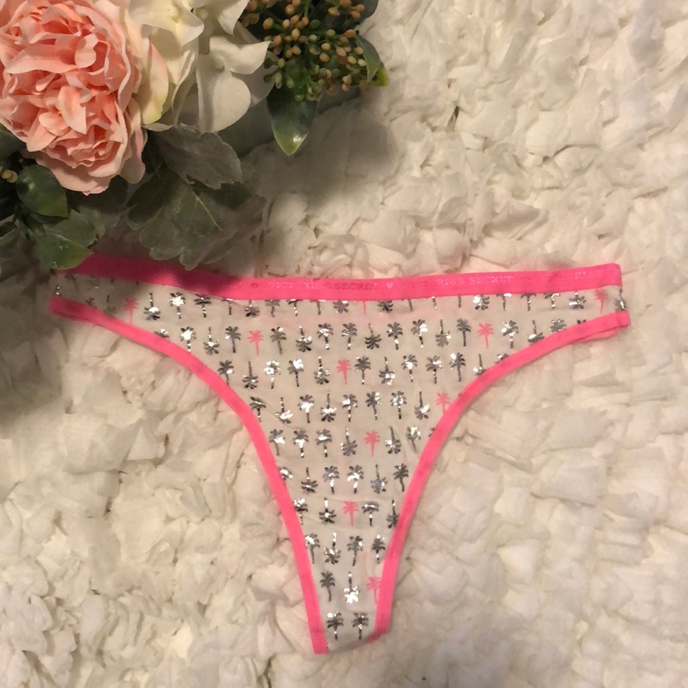 NWT. Victoria’s Secret Palm tree thong.